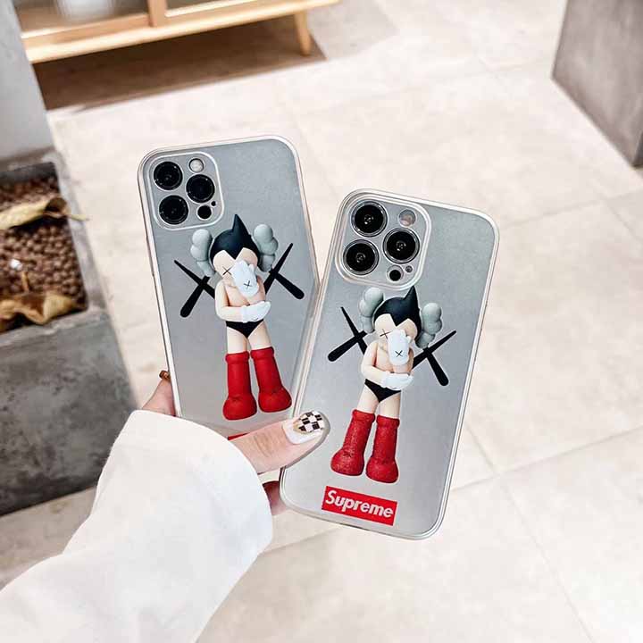 Kaws iphoneX/XS高校生愛用カバー