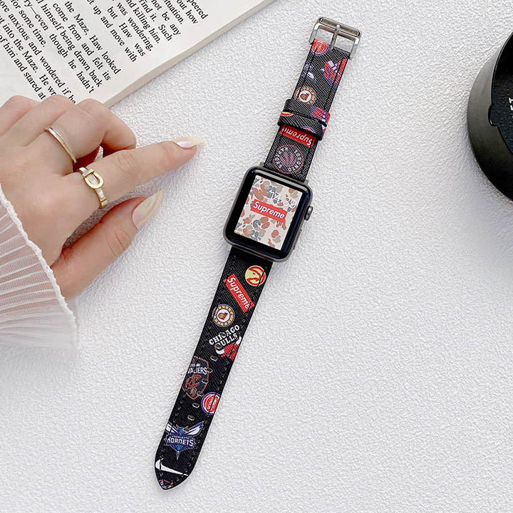 シュプリーム Apple Watch