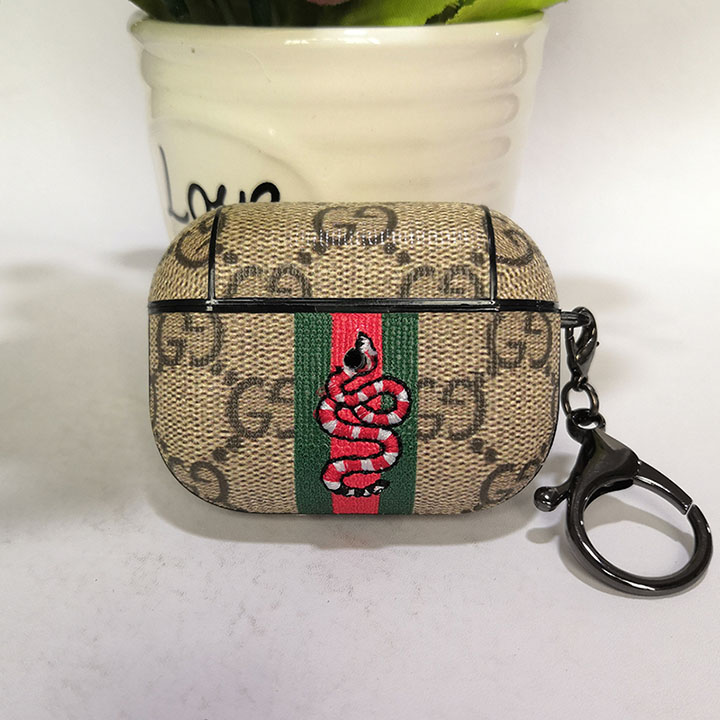 gucci イヤホンケース 刺繍 流行り