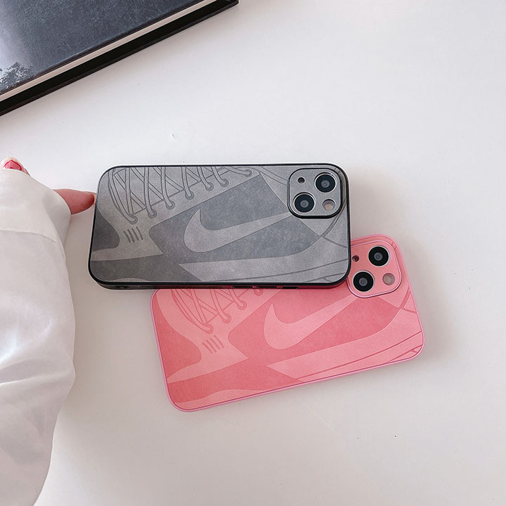 iPhone xs携帯ケースnikeハイブランド