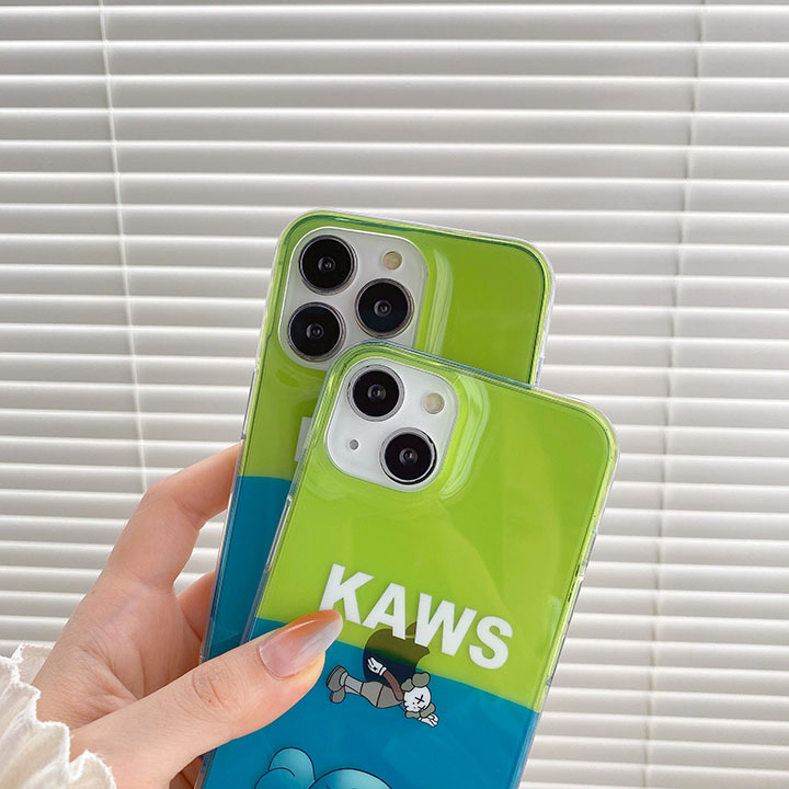 kaws iPhone 7スマホケース