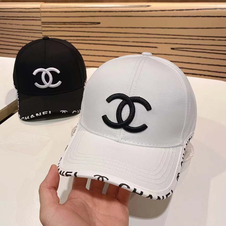 Chanel ベースボールキャップ 白黒