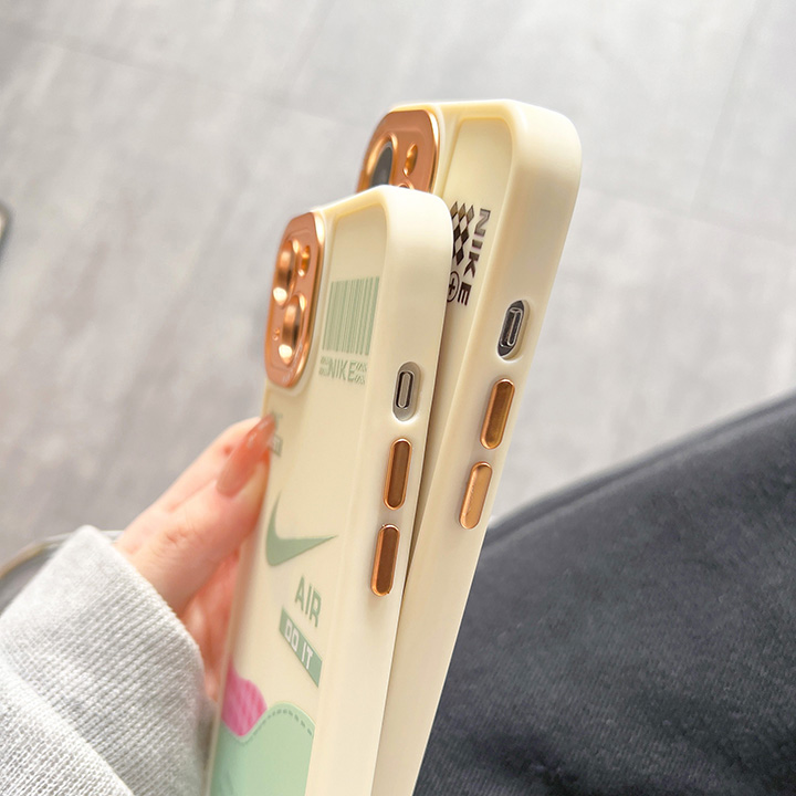 Nike保護ケースiphone8 プラス/8ソフトゴーム