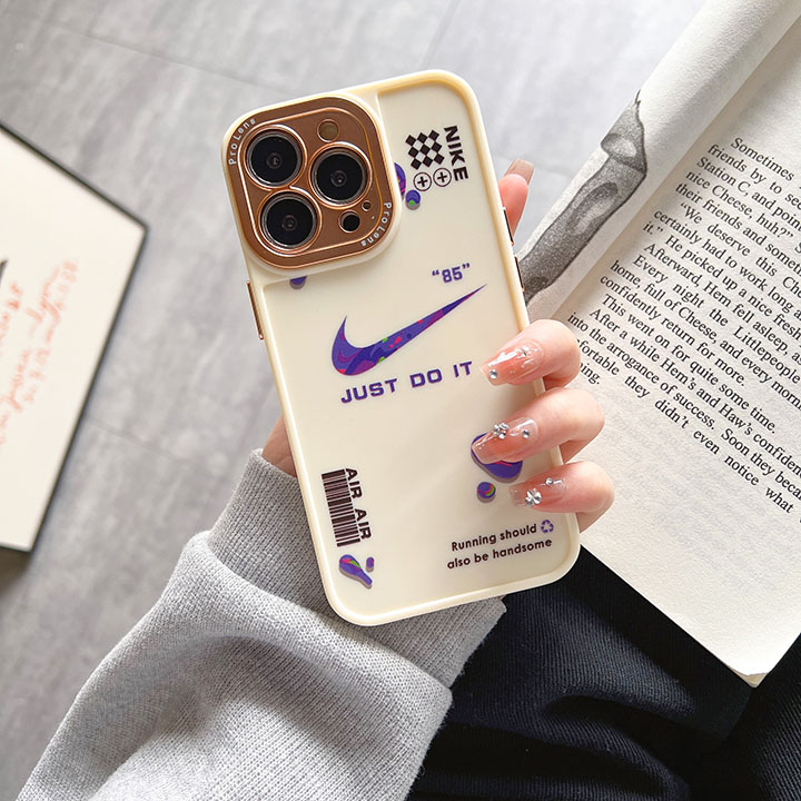iPhone 12Pro携帯ケース高校生愛用nike