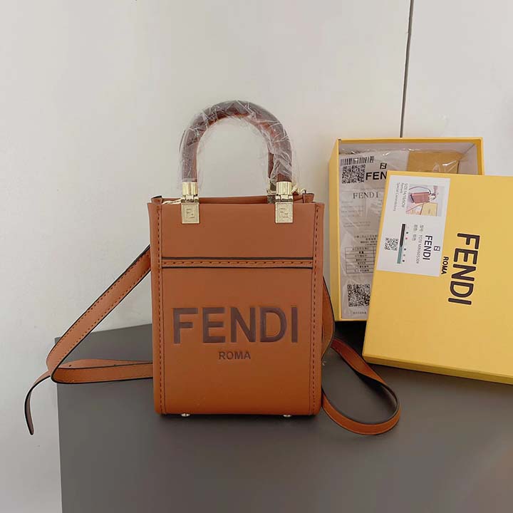 クロスボディ 欧米風fendi