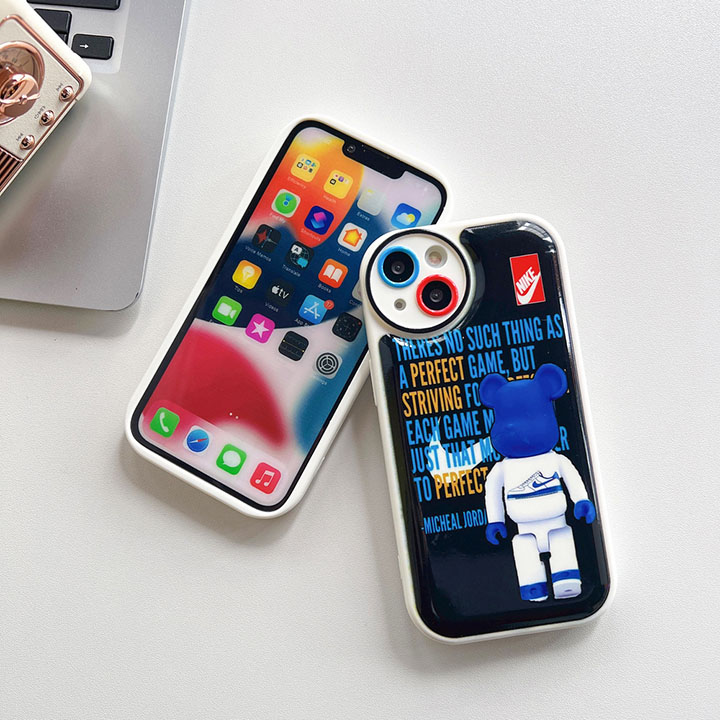 アイフォーンxs Bearbrickロゴ付きカバー