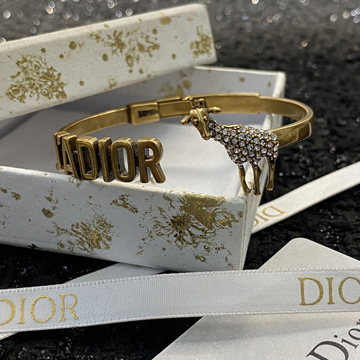 dior 腕輪