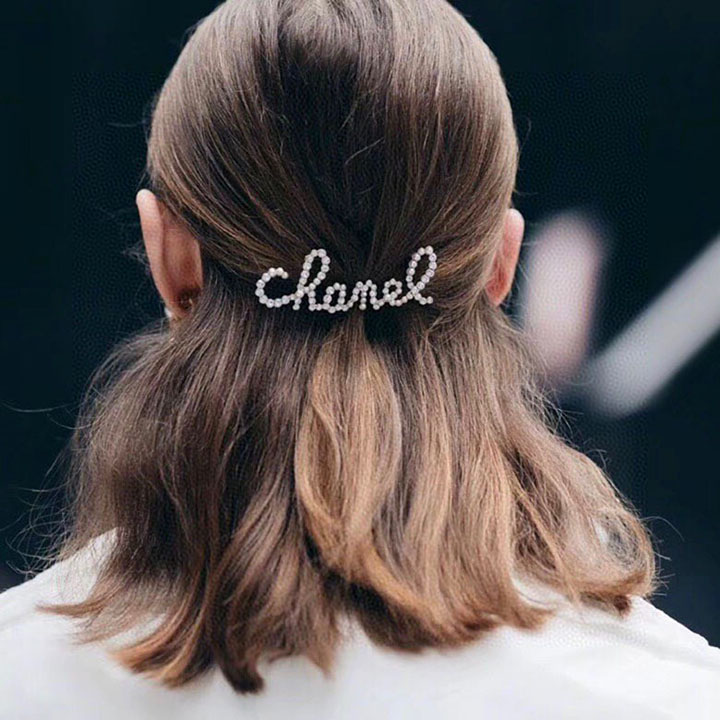 Chanel ヘアアクセサリー 黄銅 売れ筋