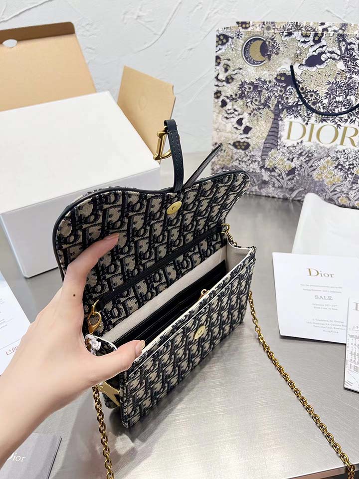 Dior 高品質