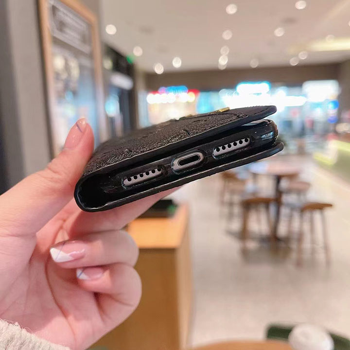 gucci iphone 16 pro maxケースビジネス風