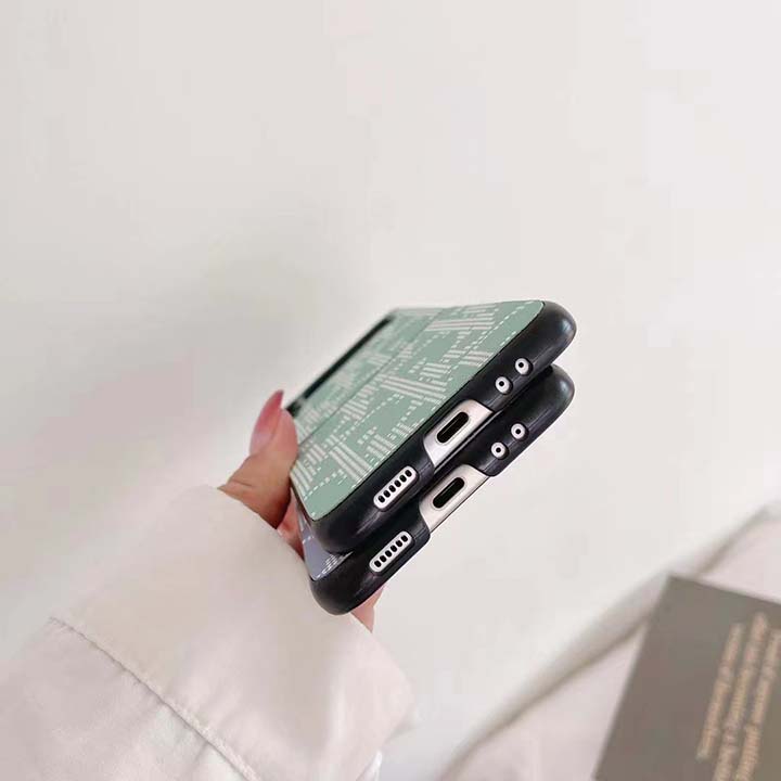 ディオールgalaxy s10plus携帯ケースロゴ付き