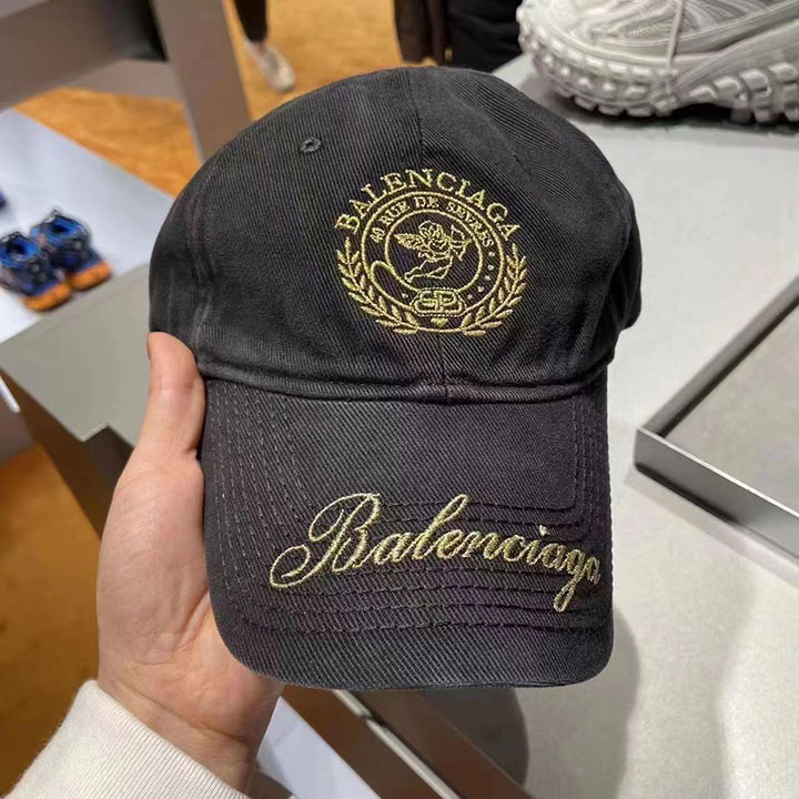 Balenciagaブラック