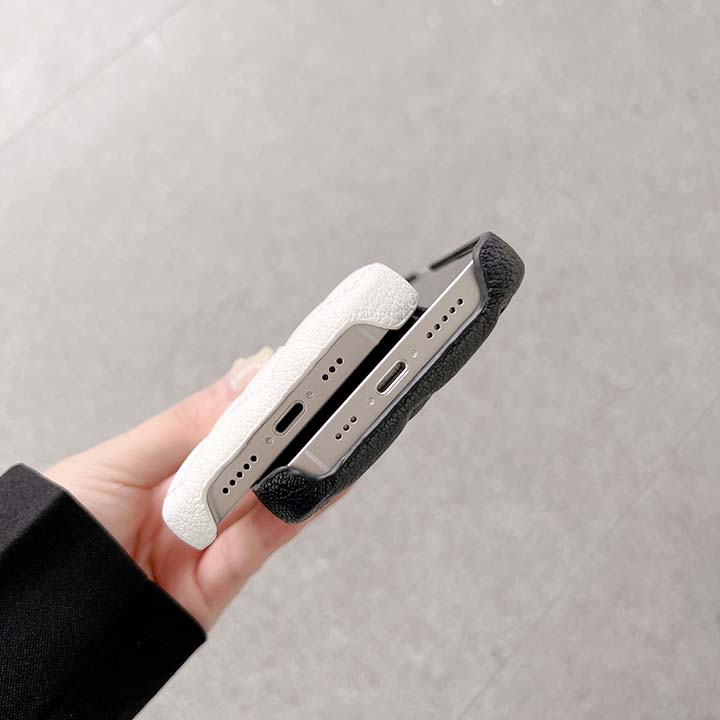 chanel iphone17ケース キャビアスキン