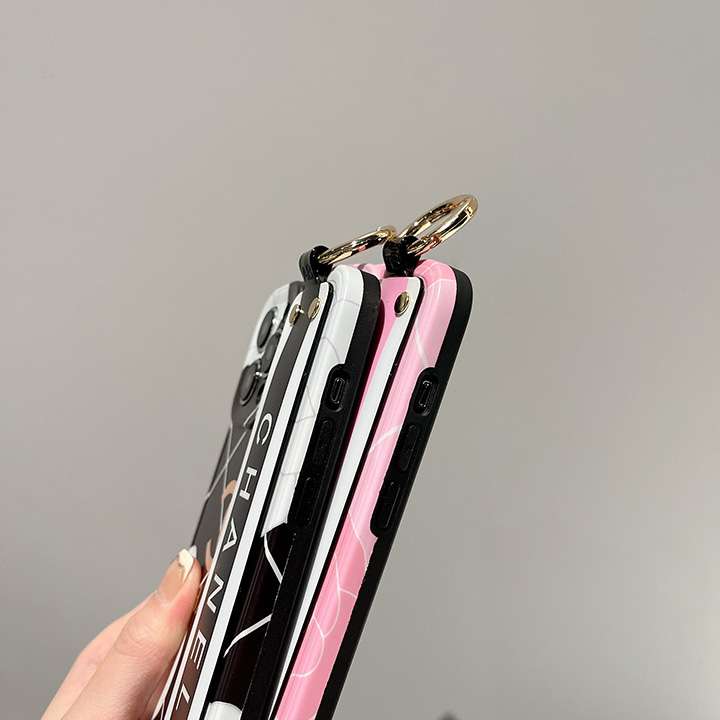 シャネルiphone16ケーススタンド機能