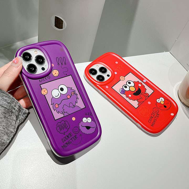 流行り iPhone 14 plus kaws 携帯ケース