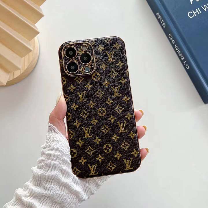 グッチ iphone 15 proケースメッキデザイン