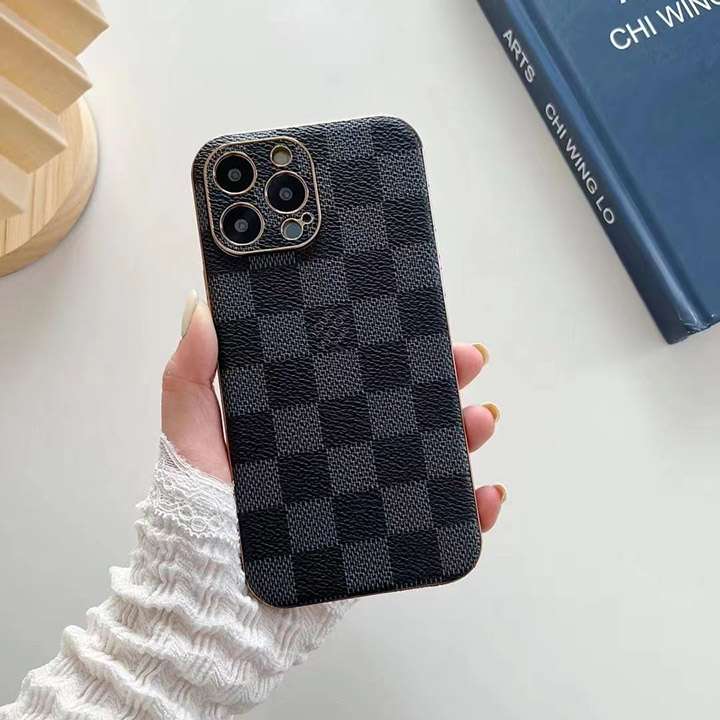 バーバリー iphone15 proケースタ