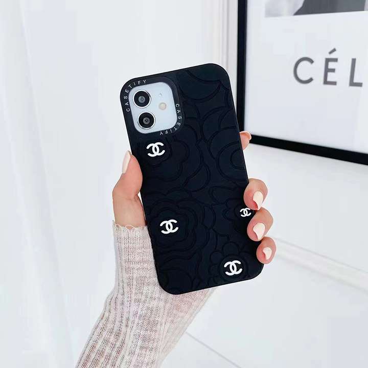 シャネル iphone16 pro maxシリコン ケース