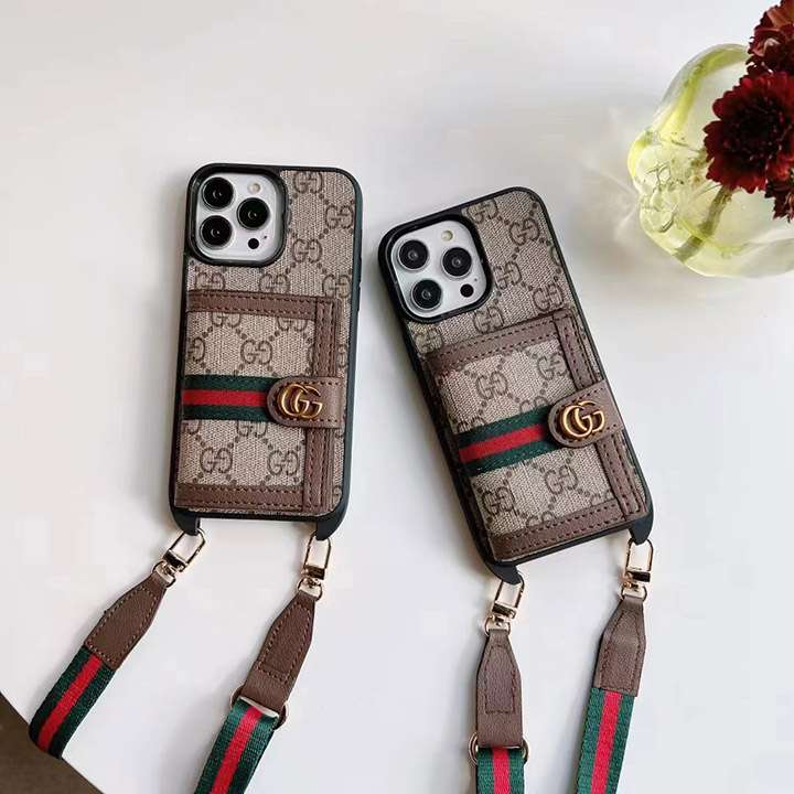 Gucci iphone15ショルダーケース