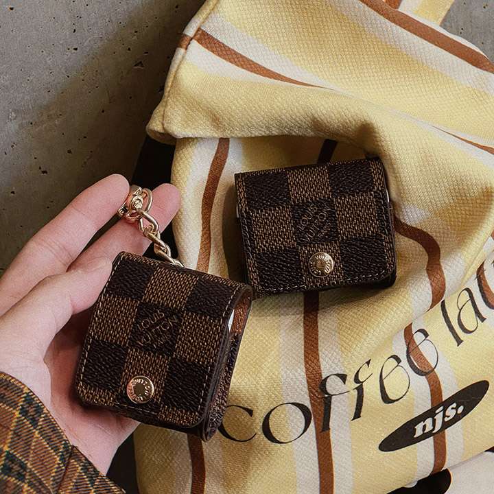 vuitton  Airpodsケース ペンダント付き