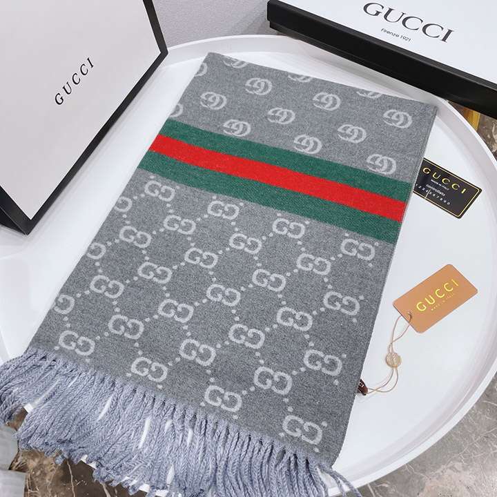 マフラー Gucci