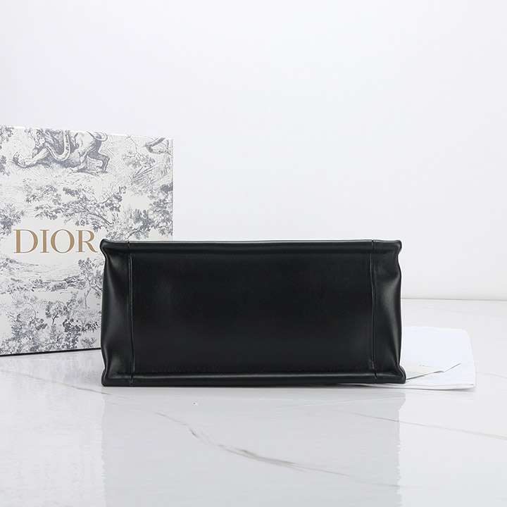 DIOR ESSENTIAL スモールトートバッグ