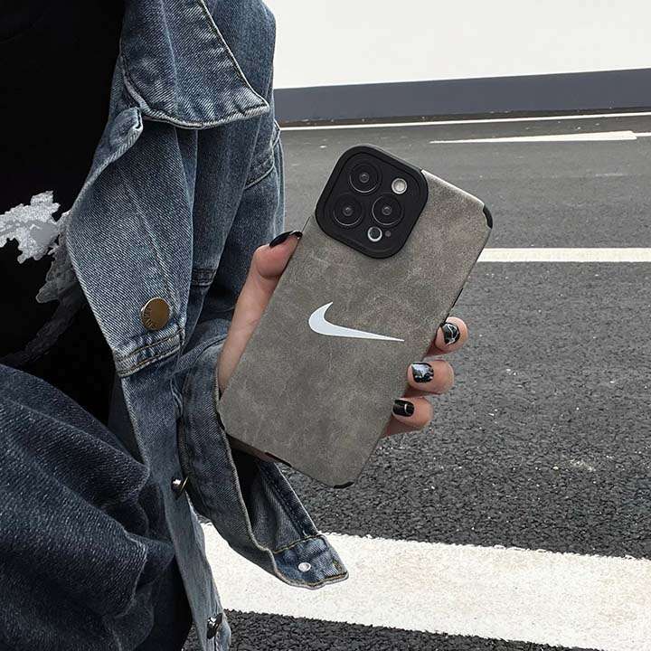 Nikeカバーiphone14Promax