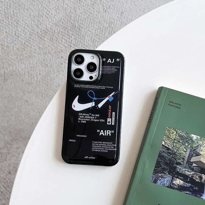 iphone14plusスマホケースナイキロゴ付き アイフォン 14プロ