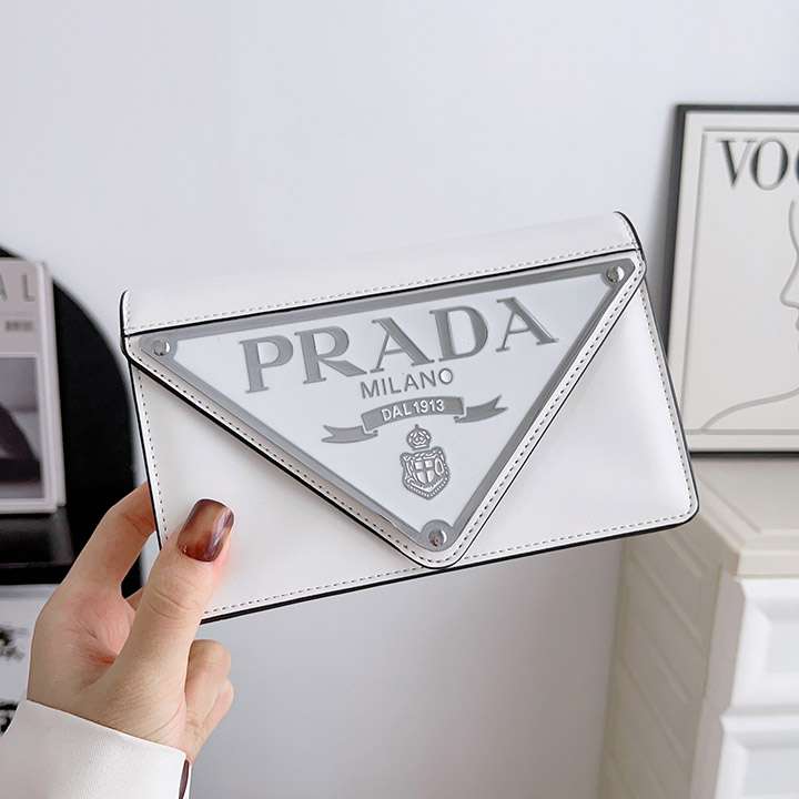 prada iphone16 proケースレデイース