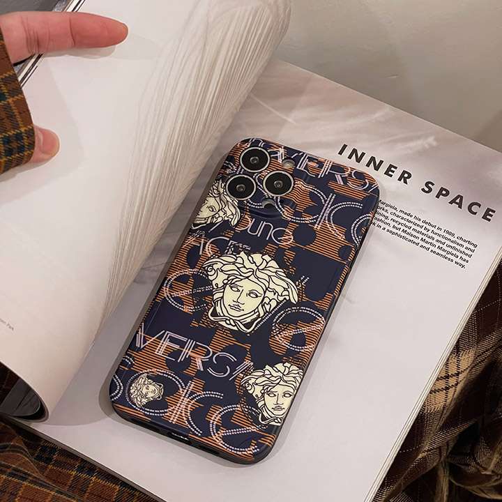 アイフォン 14 Pro ロゴ付き versace スマホケース