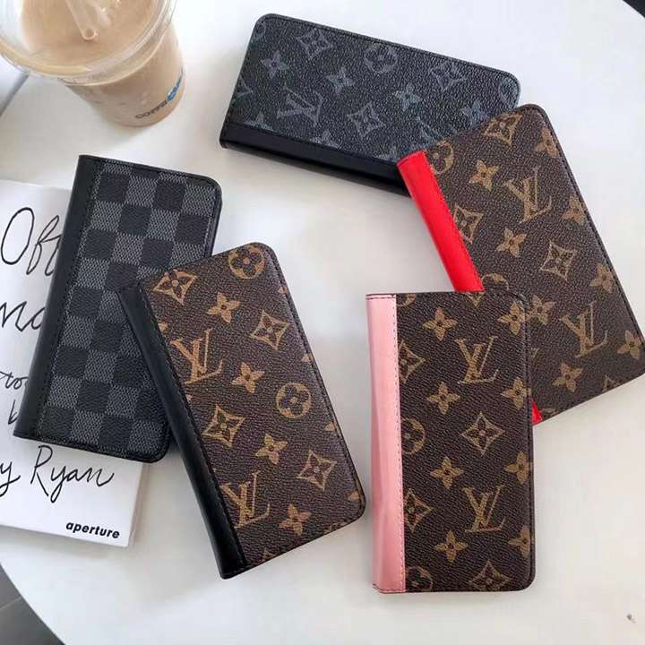 Louis Vuitton iphone15 proスマホケース手帳型