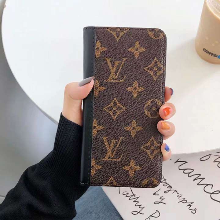 LV iphone15 proケース 公式サイトから