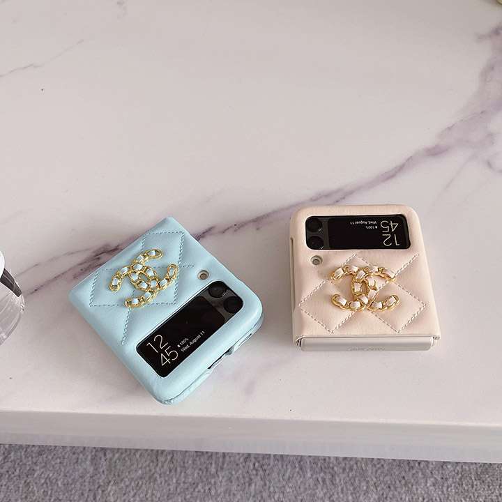 カジュアルギャラクシー ZFlip4カバーChanel