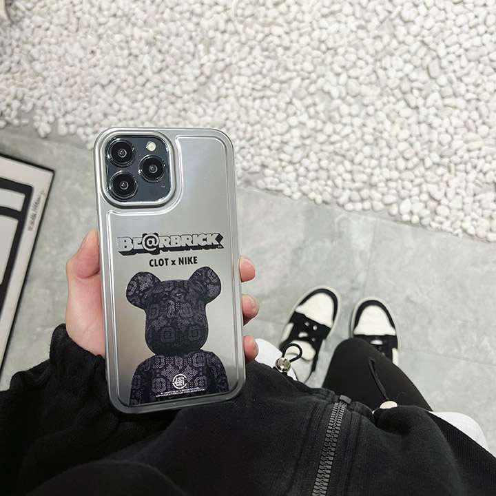 耐衝撃性 Bearbrick スマホケース アイフォーン14