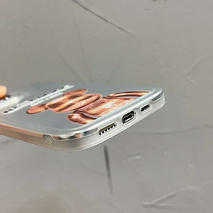 アイフォン 12pro max ケース 流行り ベアブリック