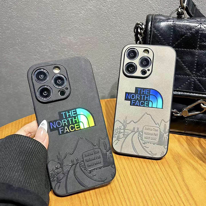 男性愛用 the north face iPhone14 スマホケース