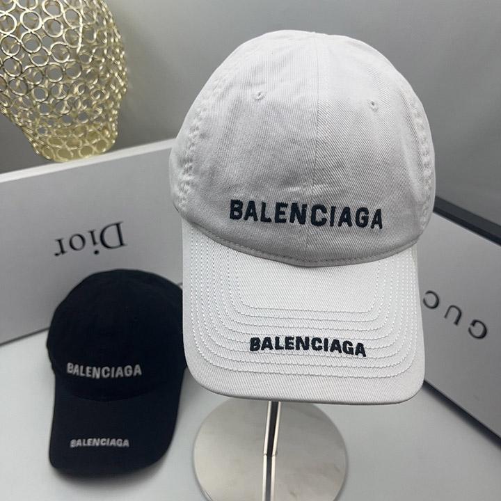 キャスケット balenciaga