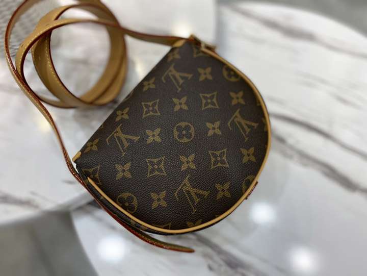 vuitton クロスボディ 横開き 売れ筋