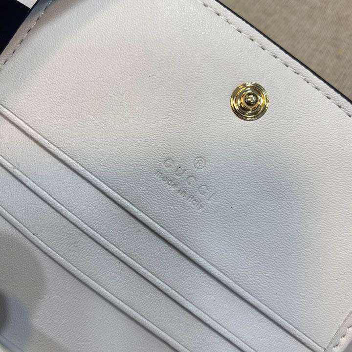 グッチ レ ポム アップル 財布