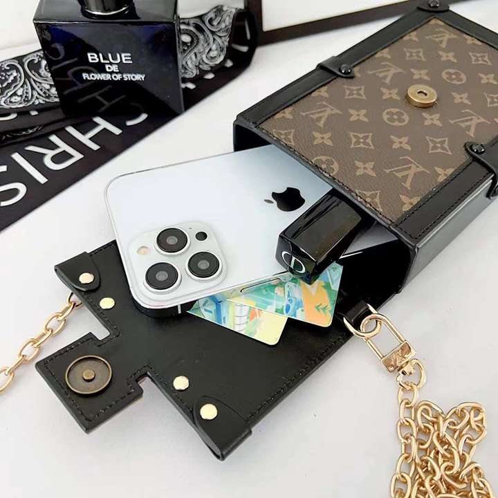 LOUIS VUITTON チェーンバッグ