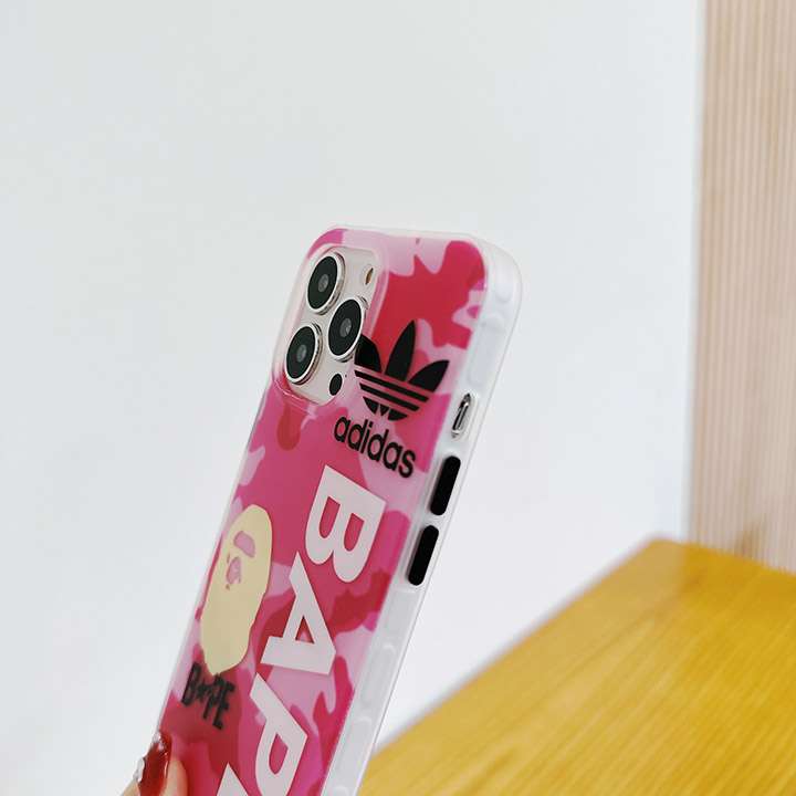 アイフォーン 15 カバーア・ベイシング・エイプ bape 安い