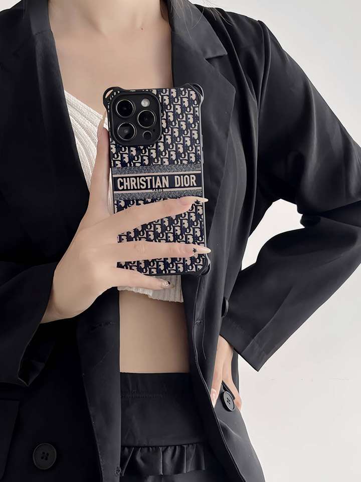 chanel iphone16ケース 清楚系プリント