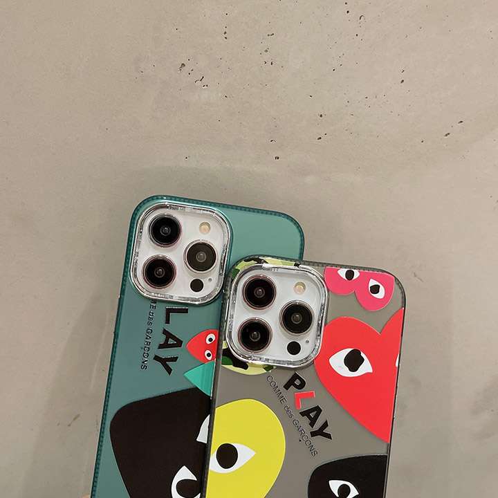 アイホン 15pro max 携帯ケースcomme des garçons