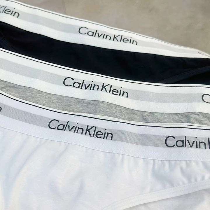  CK ビキニショーツ