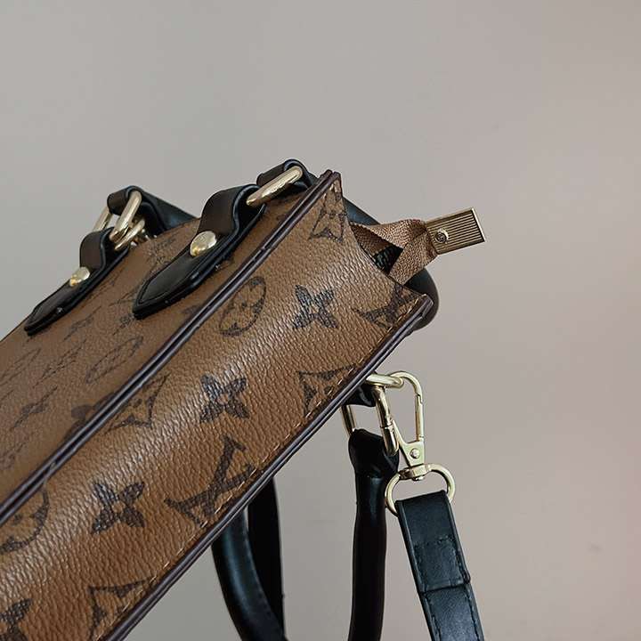 クロスボディvuitton