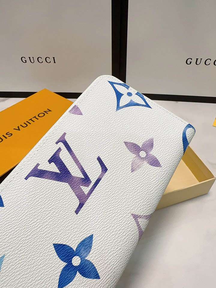 vuitton 財布型