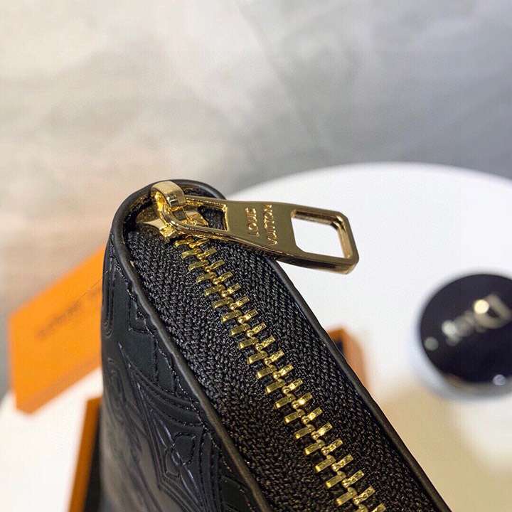 vuitton 複数のカードスロット財布