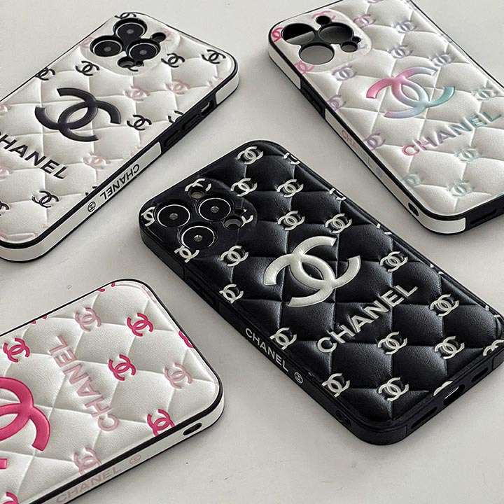 シャネルiphone15ケース3D立体パターン