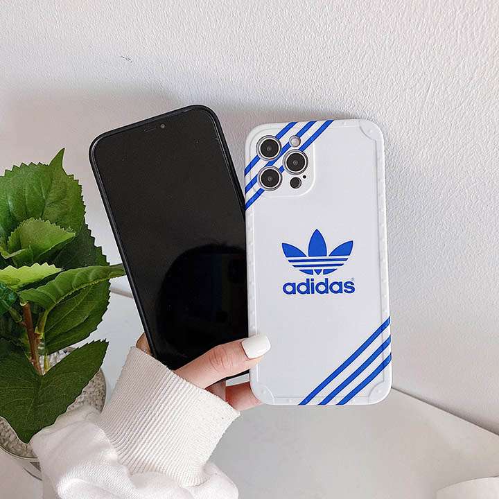 adidas iphone15 携帯ケース安い