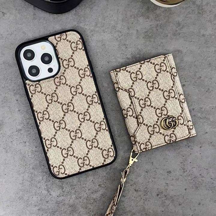 gucci iphone15ケース画面保護